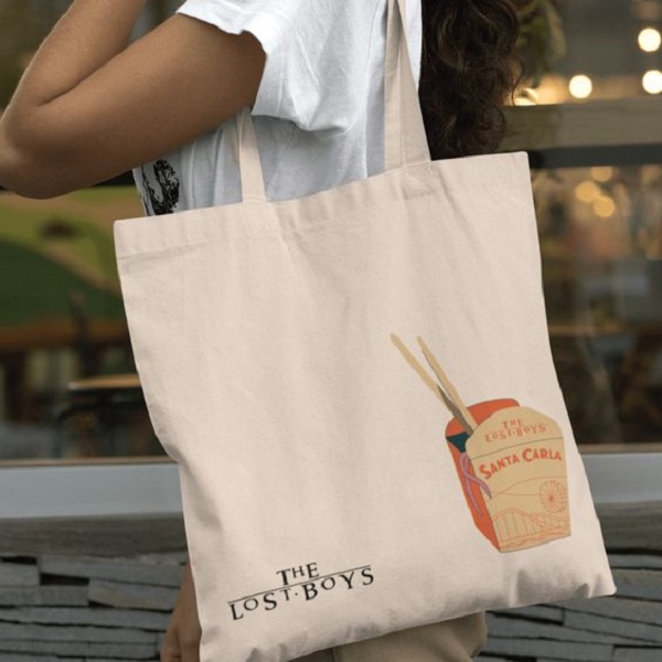 Explore the growing trend of tote bags