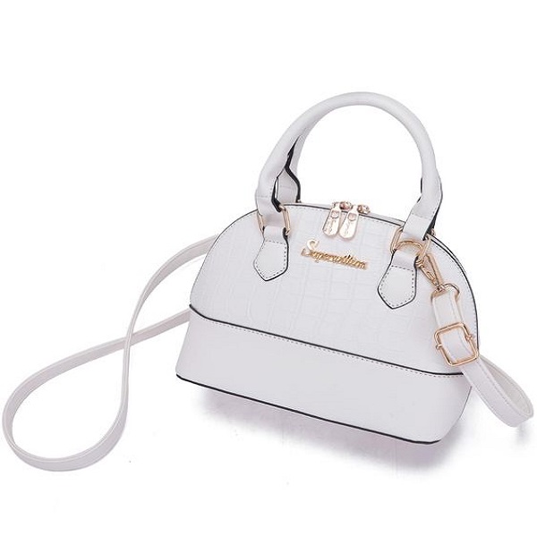 Discover the hottest handbag trends of 2024