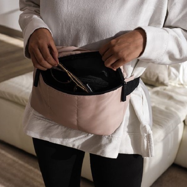 how to choose the perfect waist bag