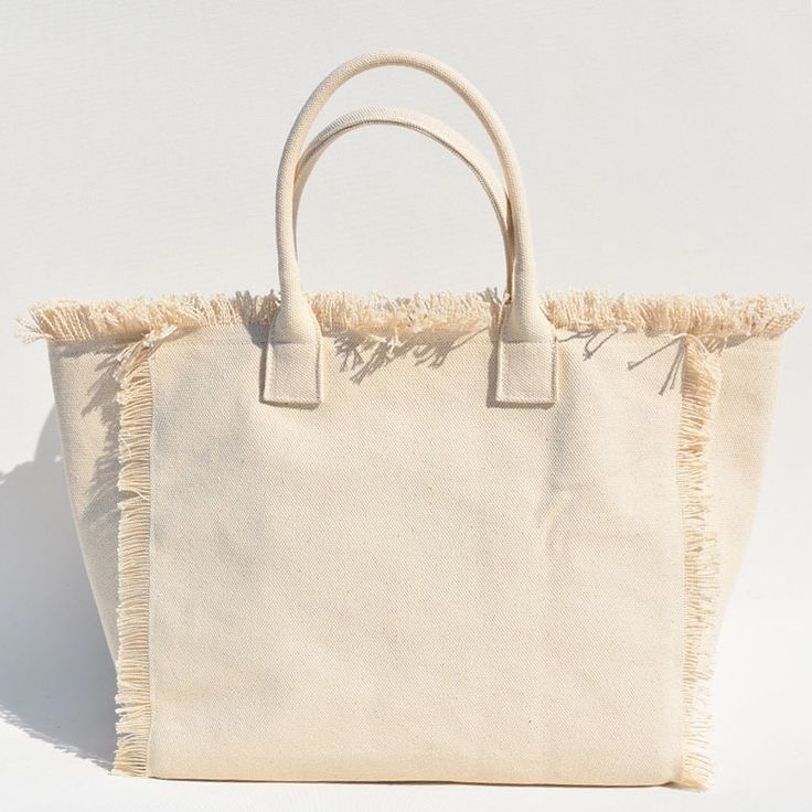 Discover the versatility and style of tote bags