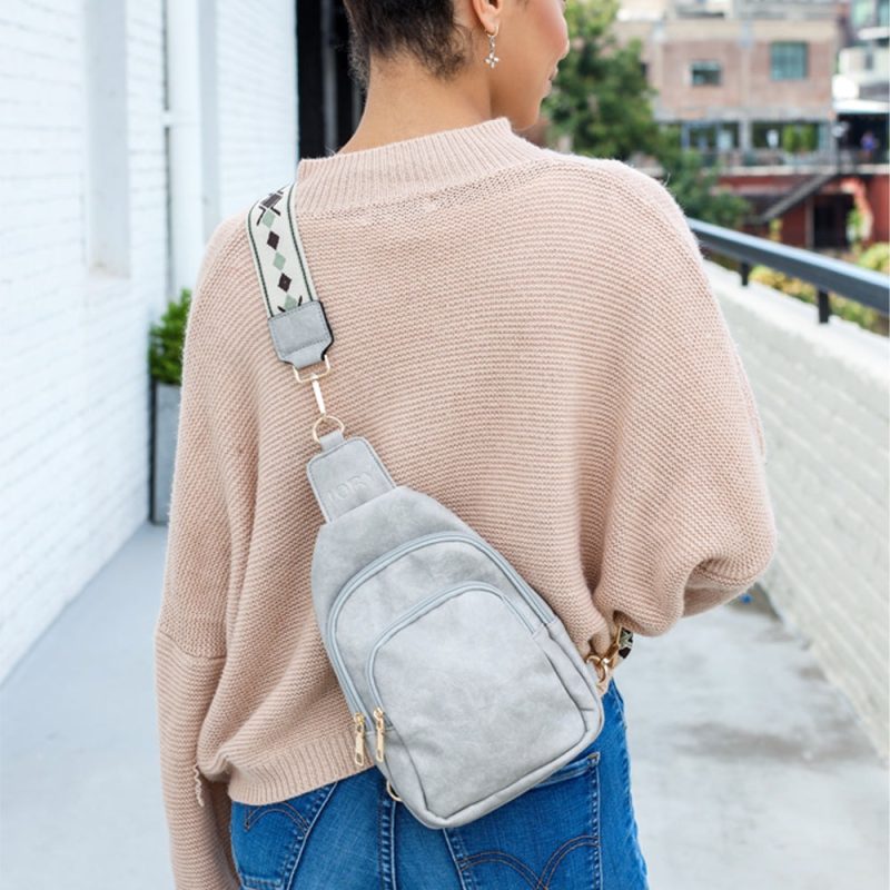 how to wear a crossbody sling bag