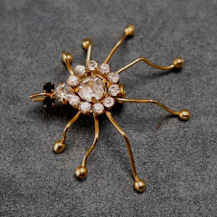 spider brooch