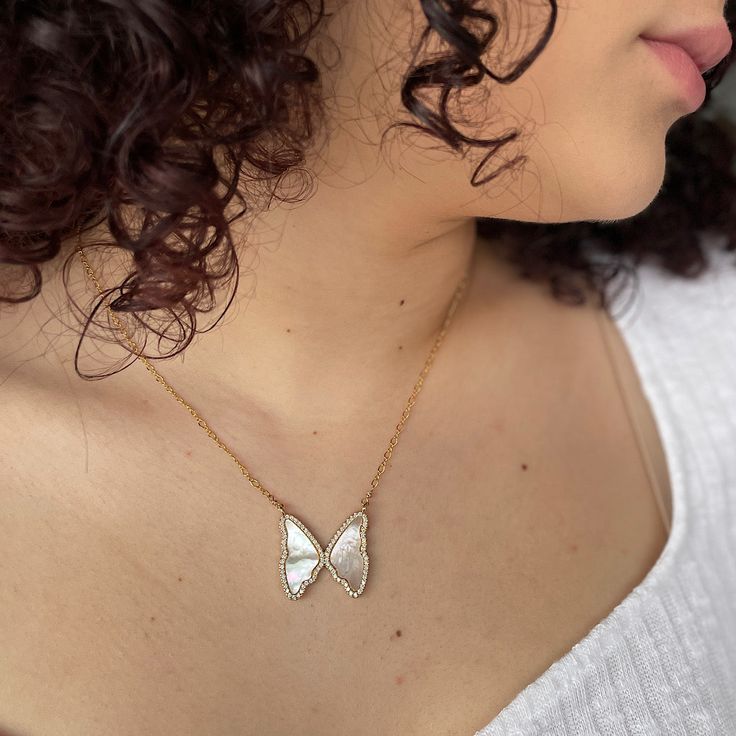 exquisite butterfly necklace