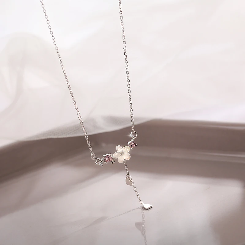 silver necklaces for women