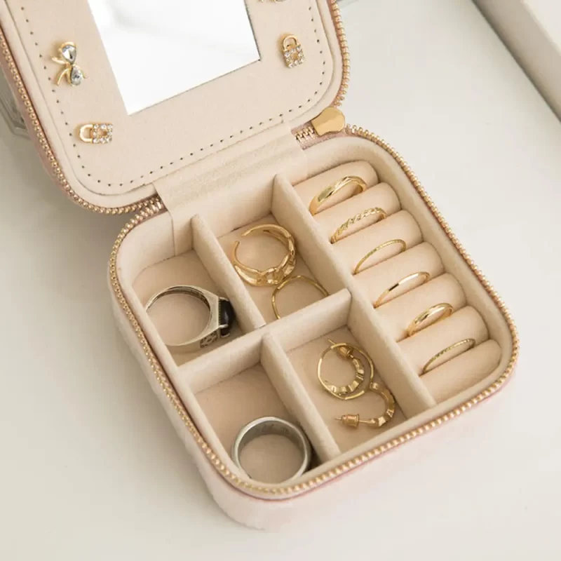 jewelry box for necklaces