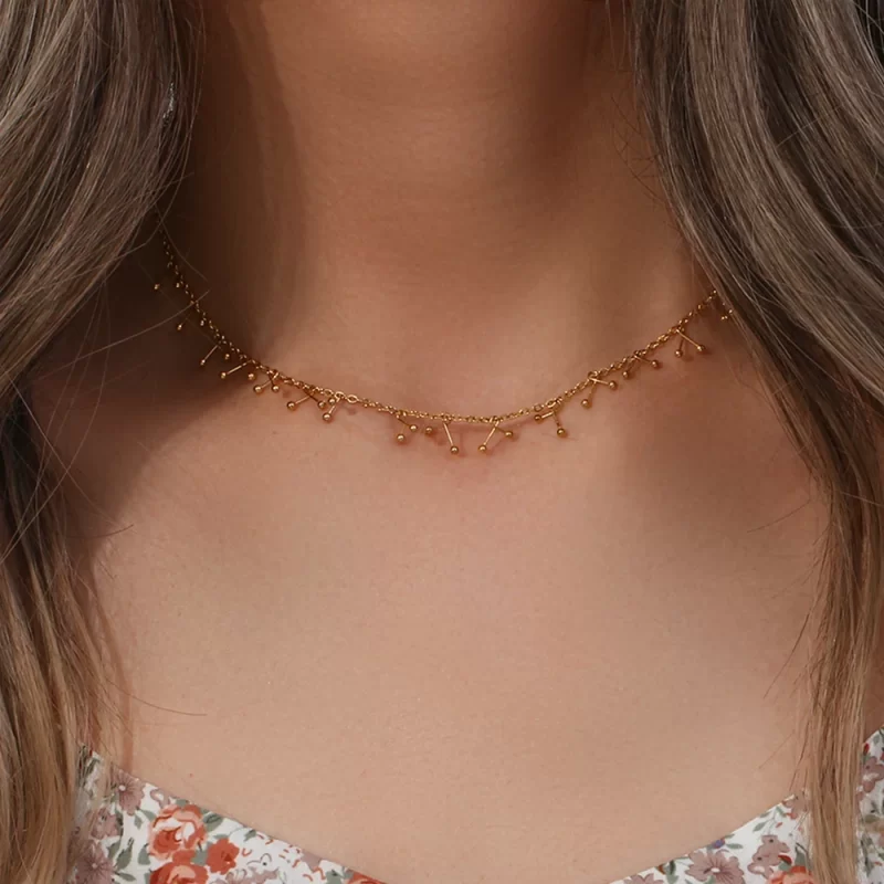 dainty necklaces gold