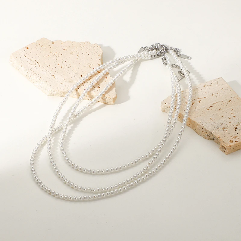 keep necklaces from tangling