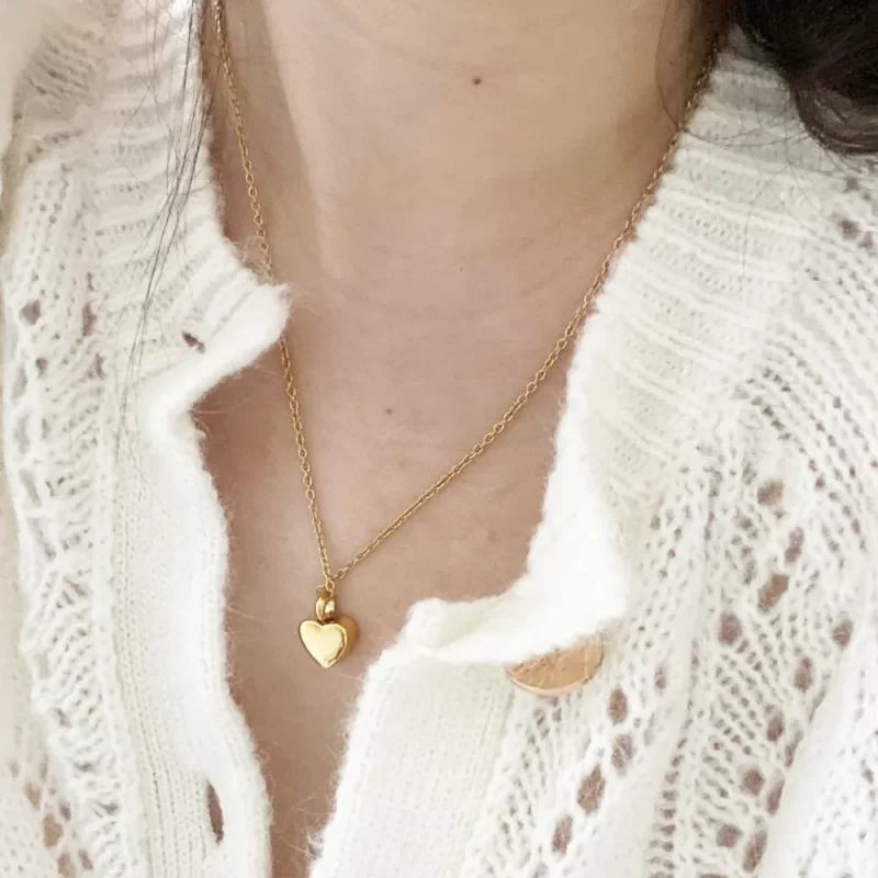ash necklaces