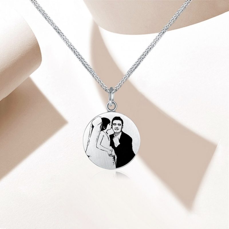 customizable necklaces