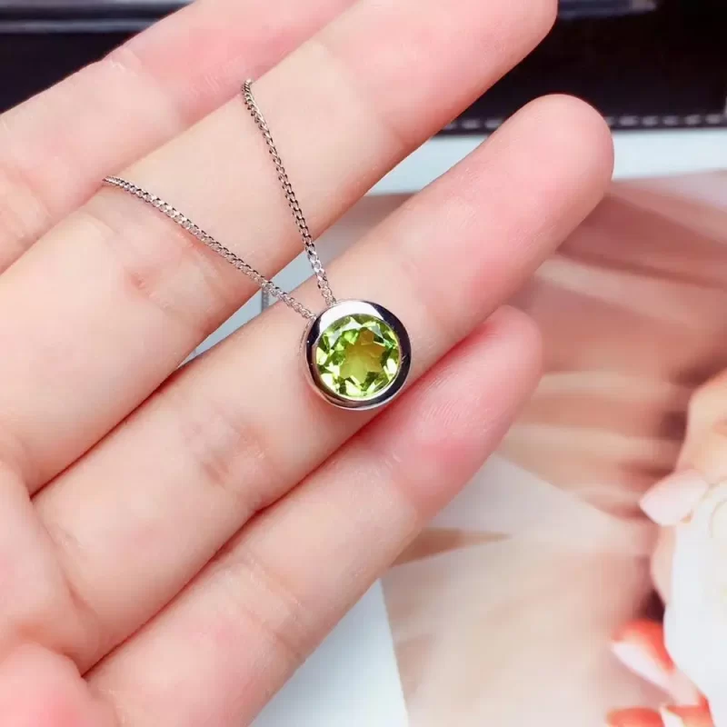 peridot necklaces