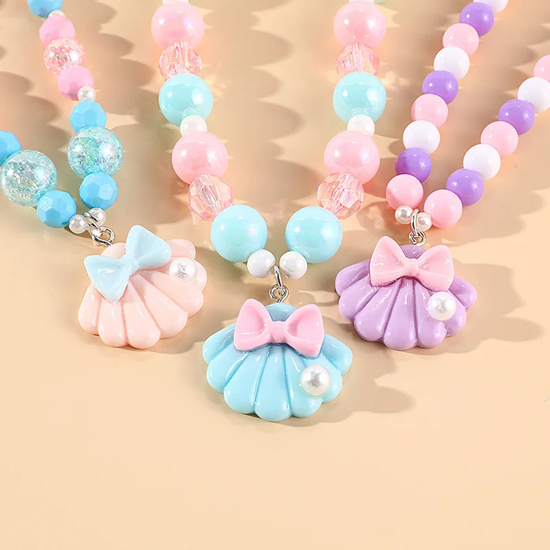 kids' necklaces