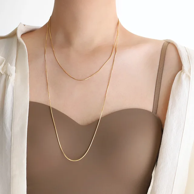 layering necklaces gold