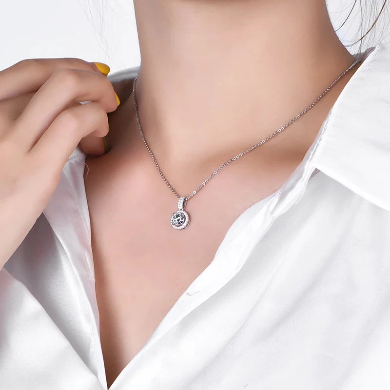 diamonds necklaces