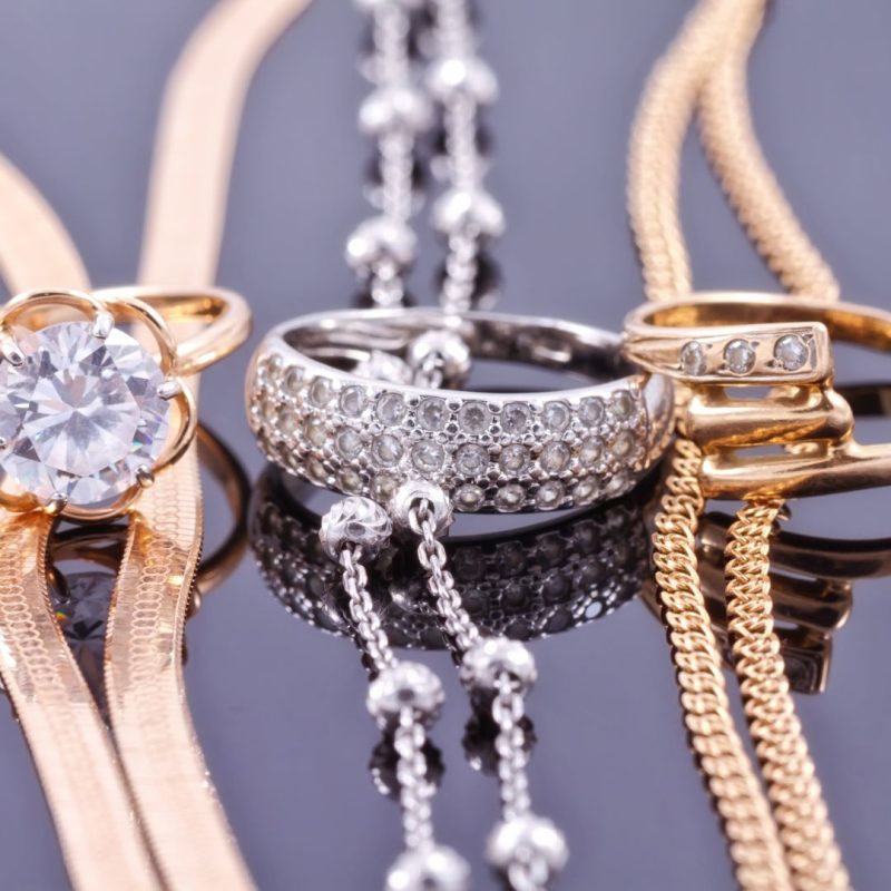mixing gold and silver jewelry