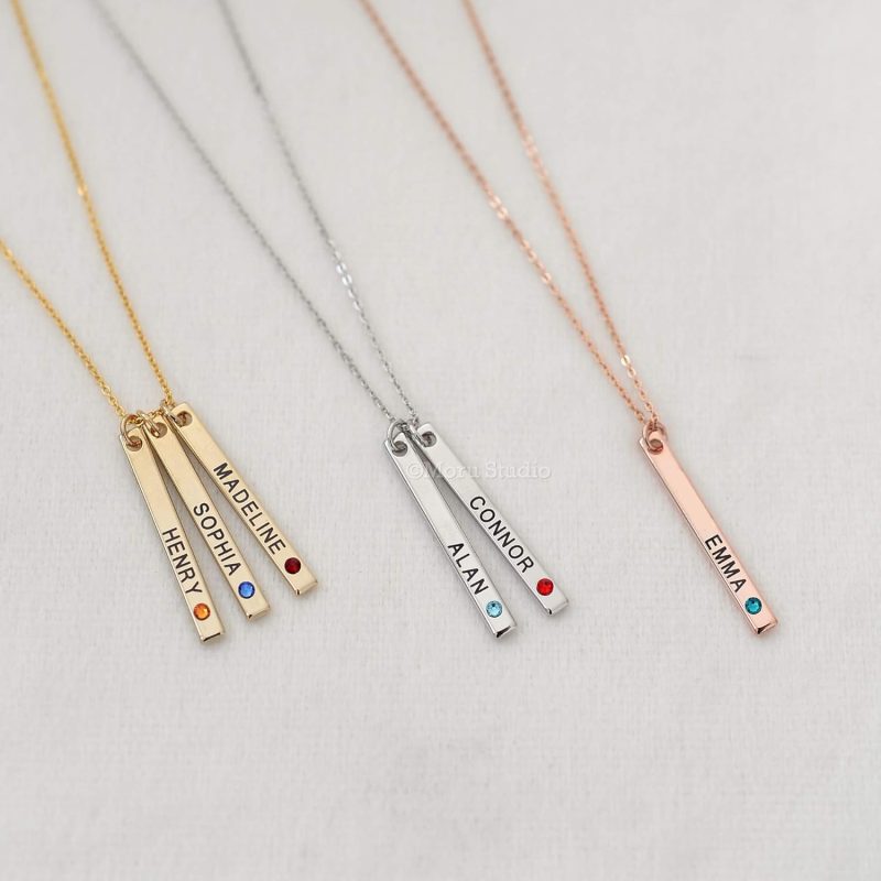 engraving necklaces