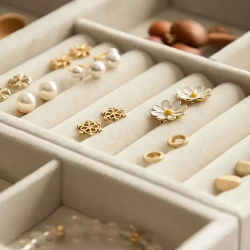 store necklaces