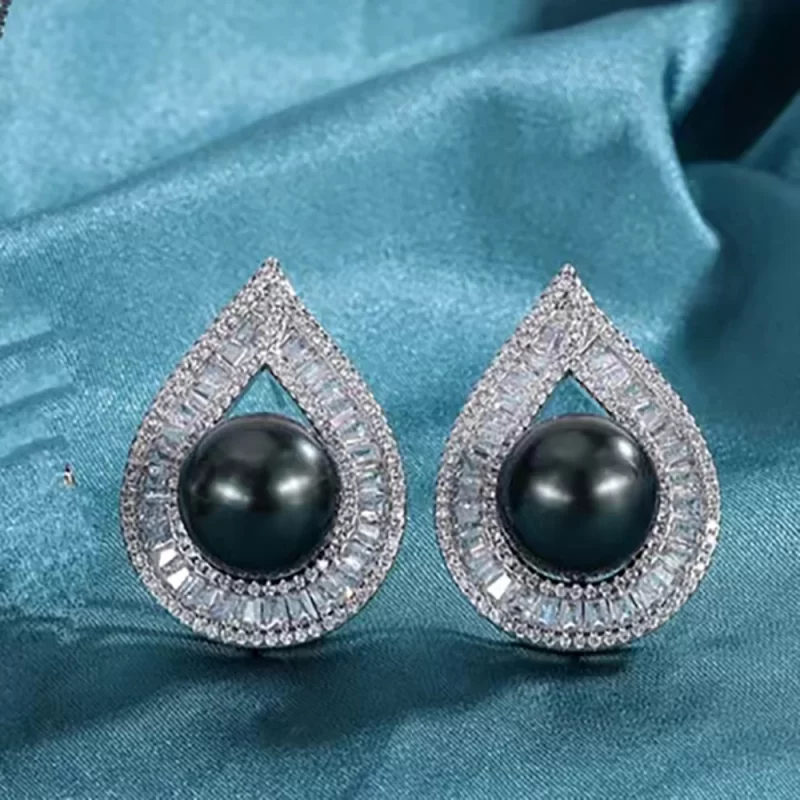 black diamond necklaces