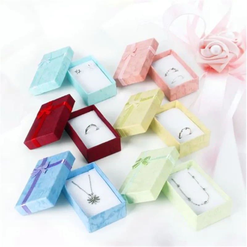 keep necklaces from tangling