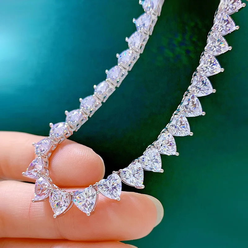 women's diamond necklaces