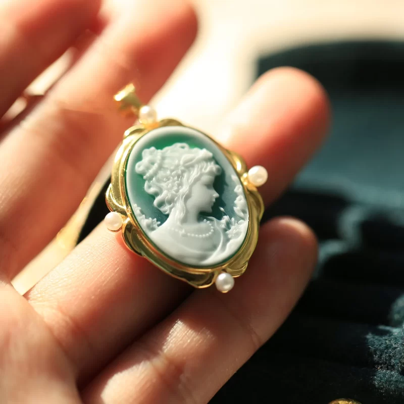cameo necklaces