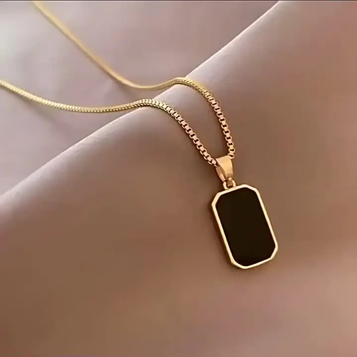 necklaces for square neckline