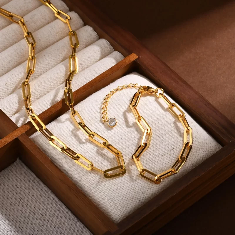 paperclip necklaces