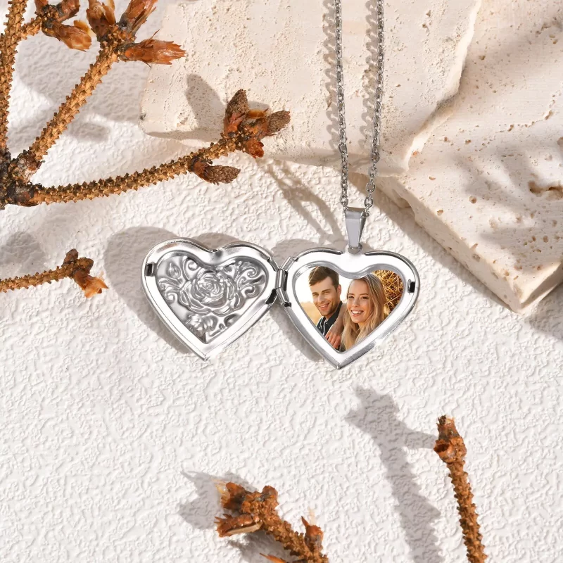 anniversary necklaces