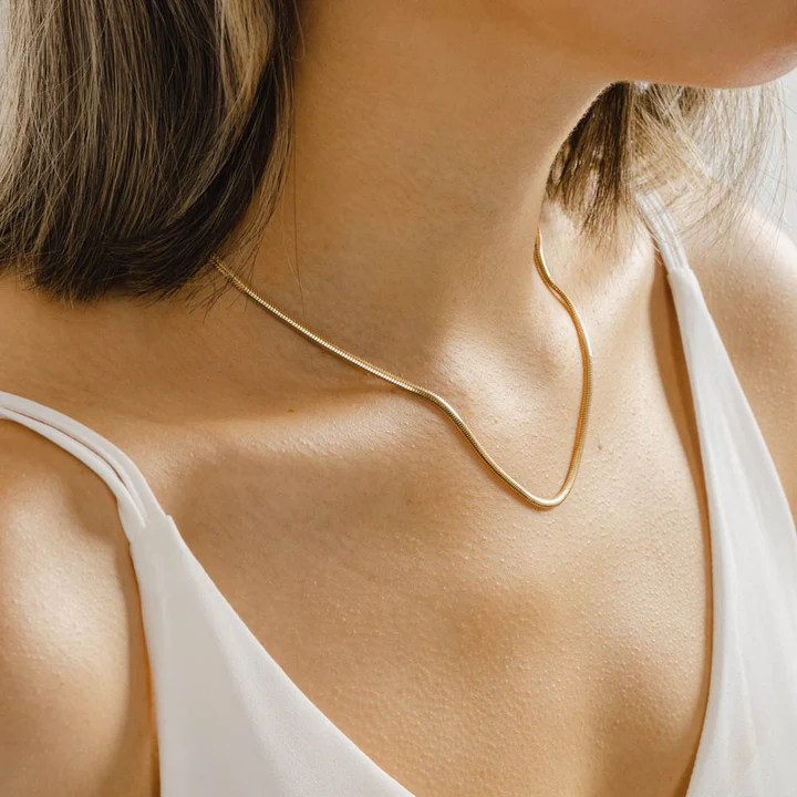 solid gold necklaces