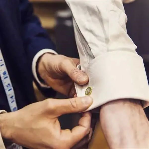 how to put cufflinks on