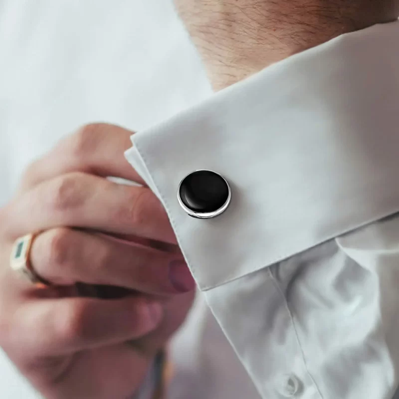 how to wear cufflinks