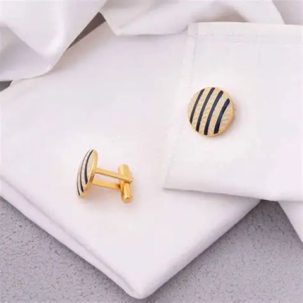 cufflinks