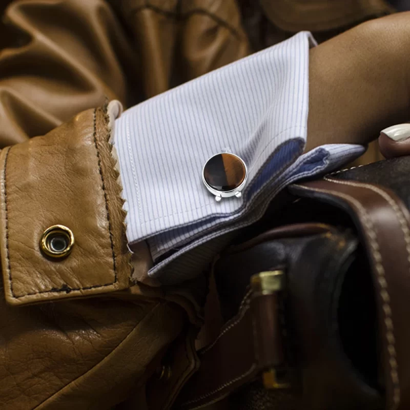 cufflinks with buttons