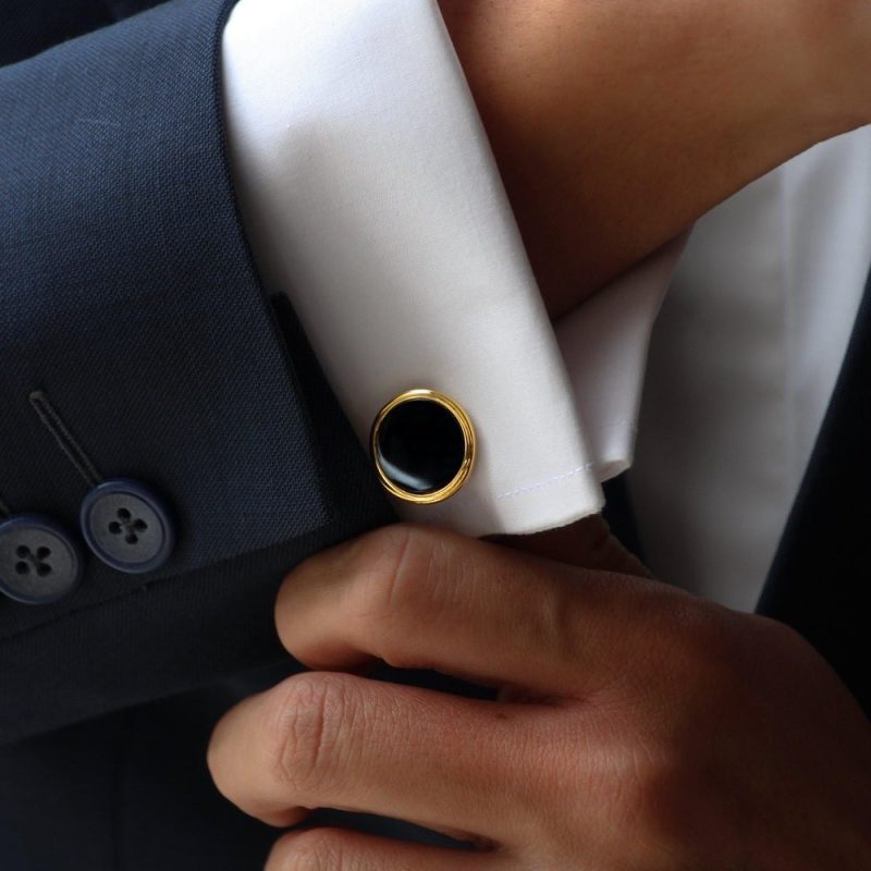 different ways to wear cufflinks