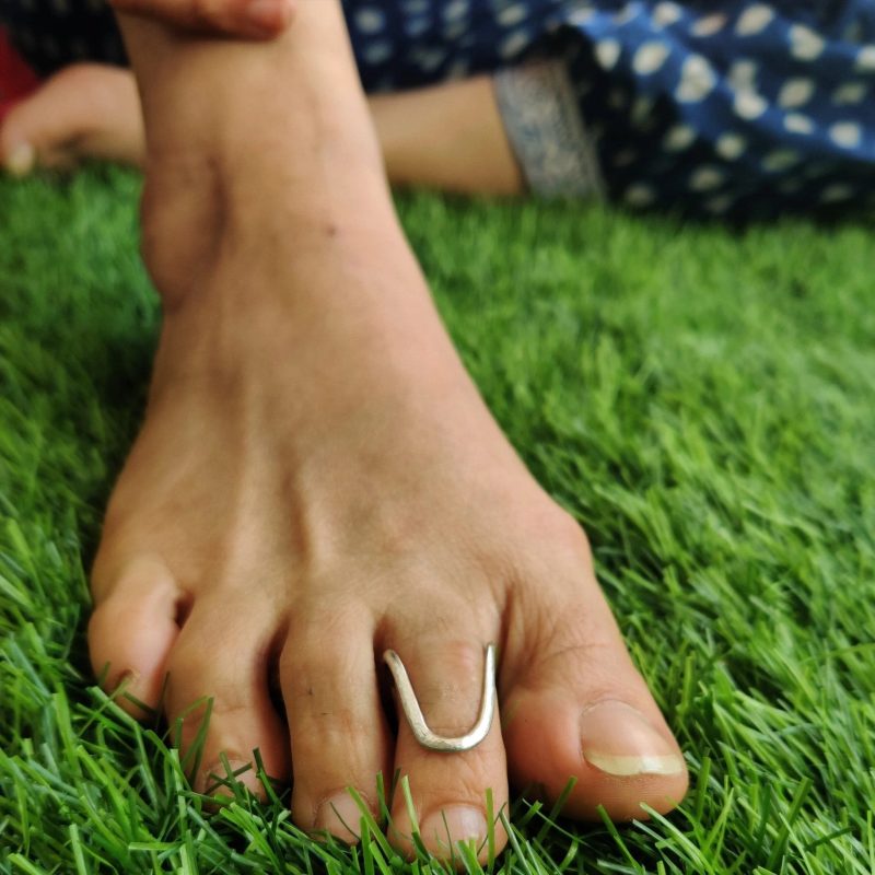 big toe ring