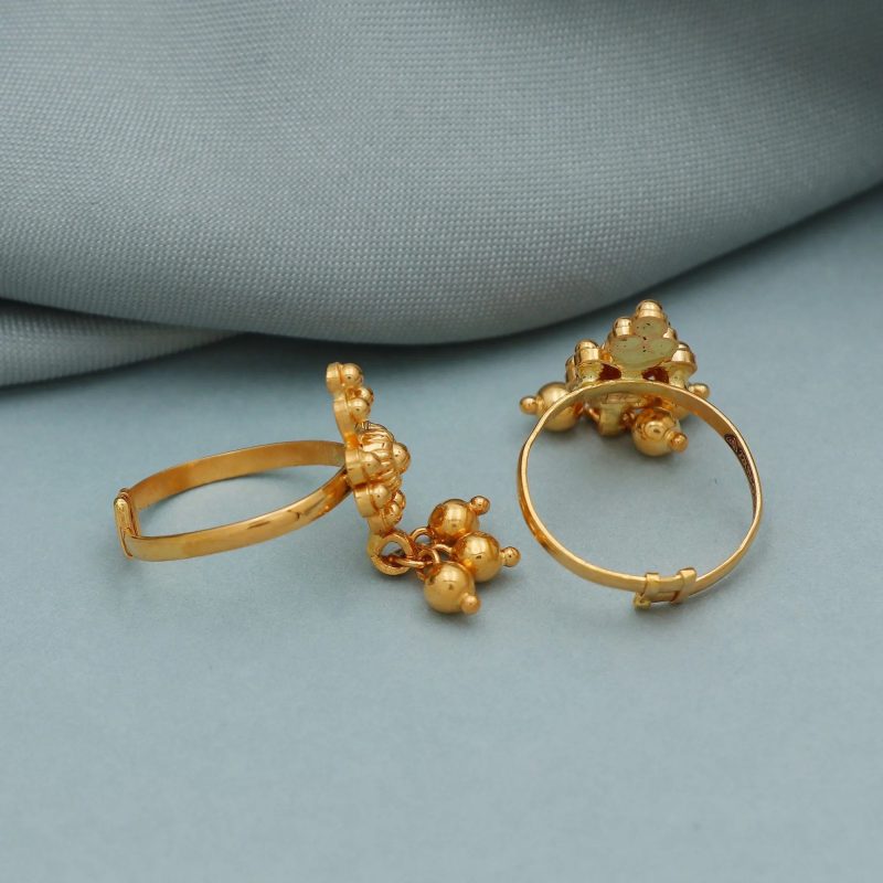 toe ring gold