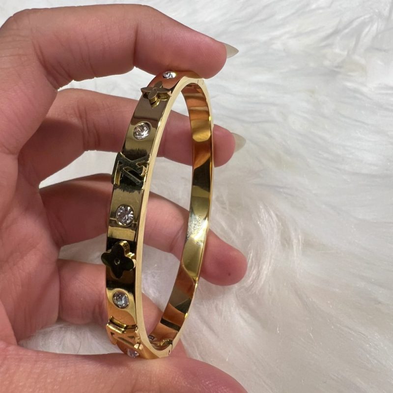 lv bangle