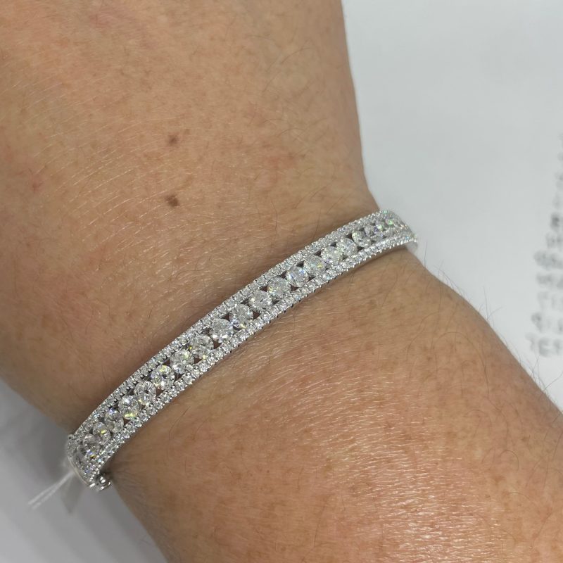 diamond bangle bracelet white gold