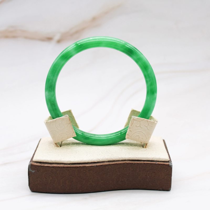 jade bangle