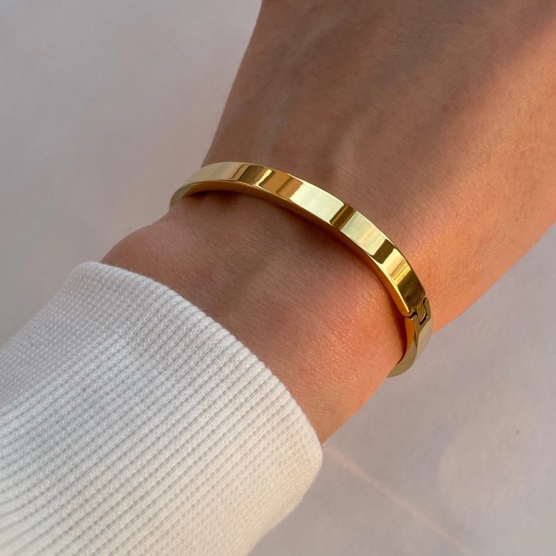 thin gold bangle bracelet