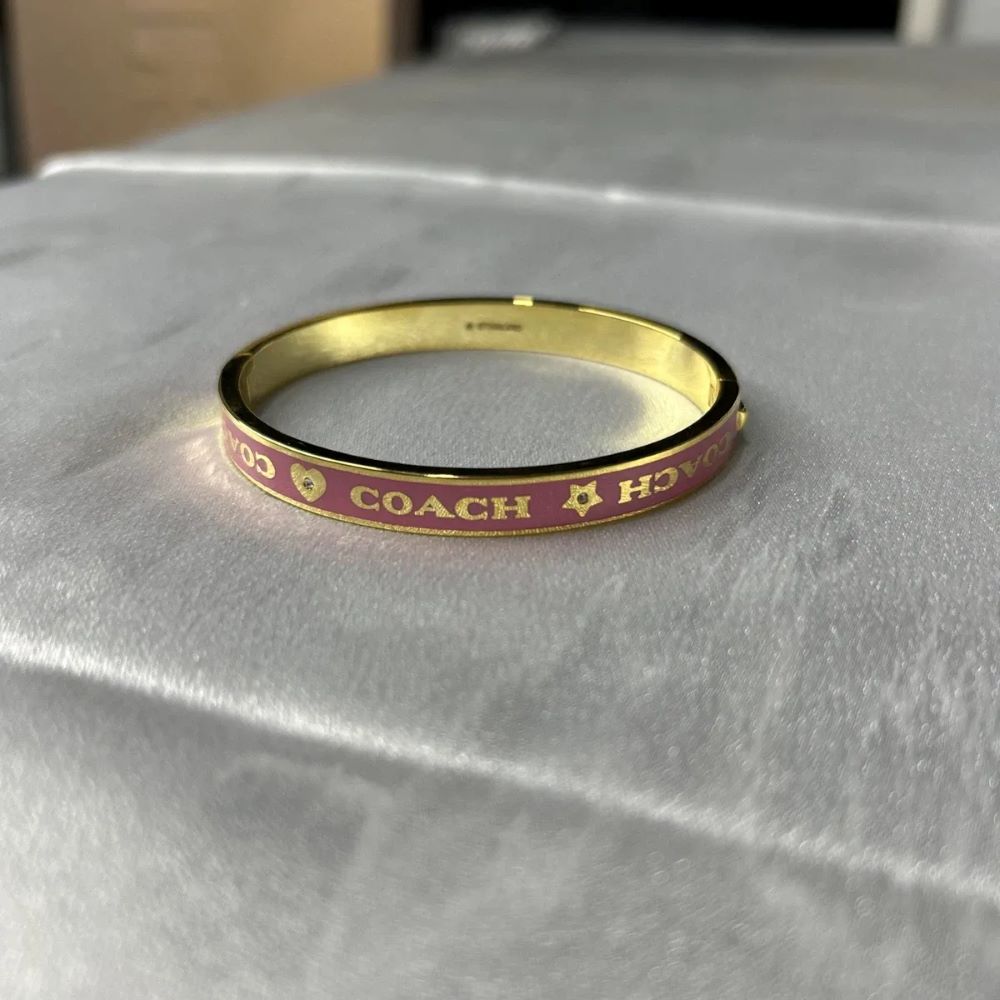 coach bangle