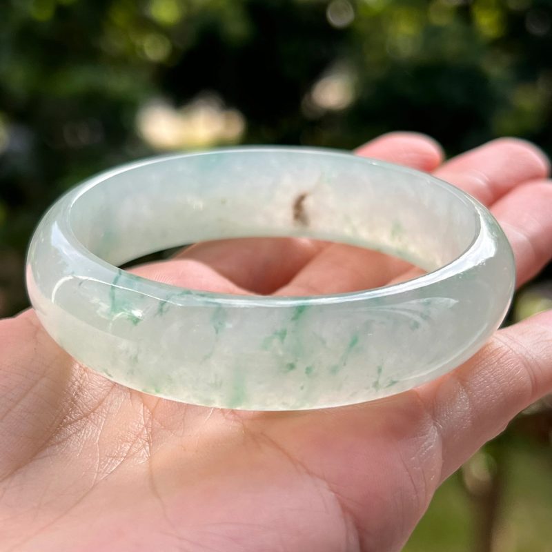 jade bracelet bangle