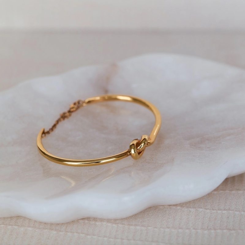 18k gold bangle