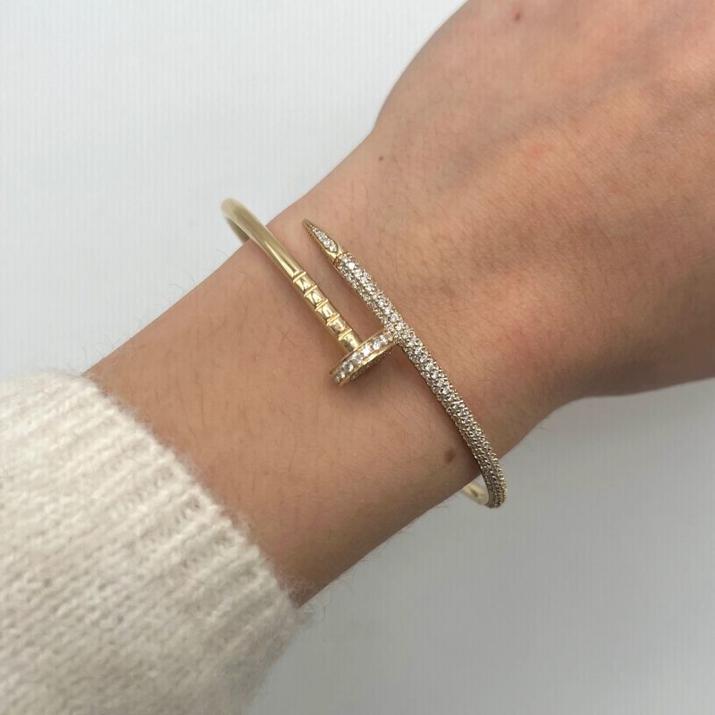nail bangle
