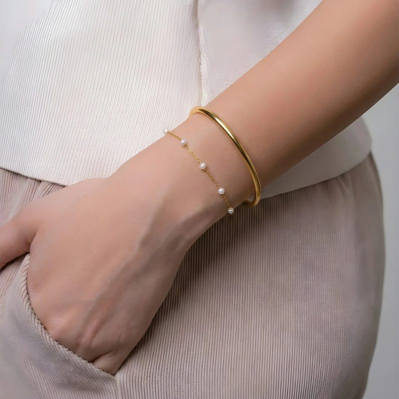 gold bangle bracelets for women