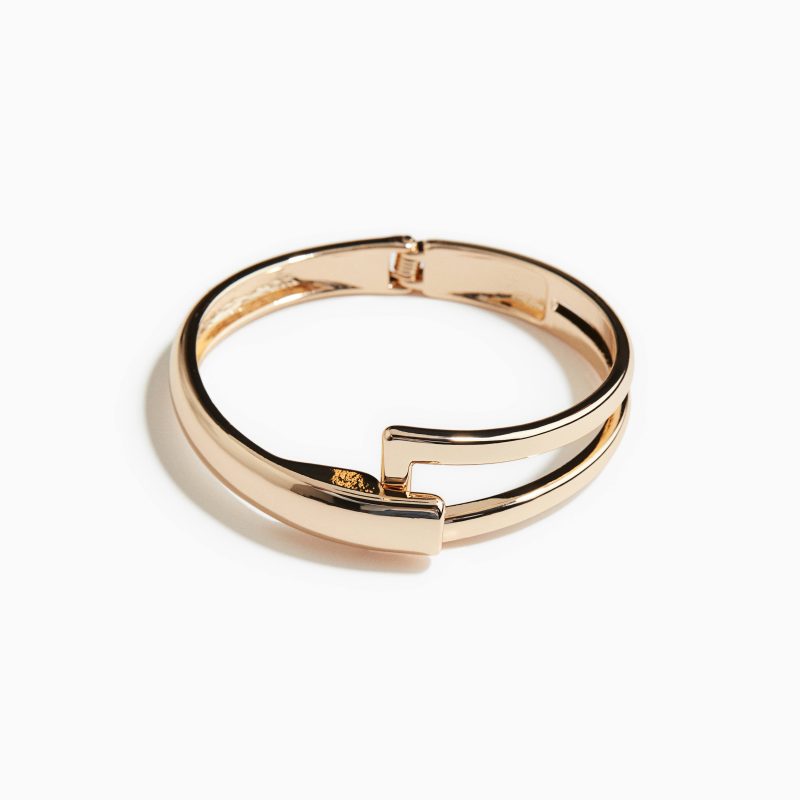 hinged bangle
