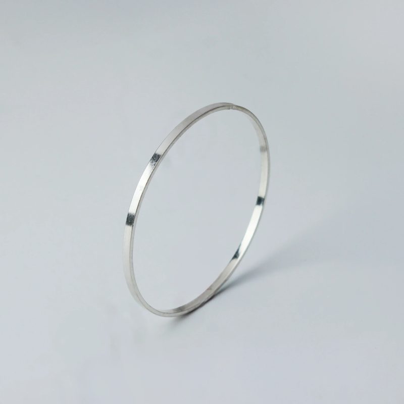 plain silver bangle
