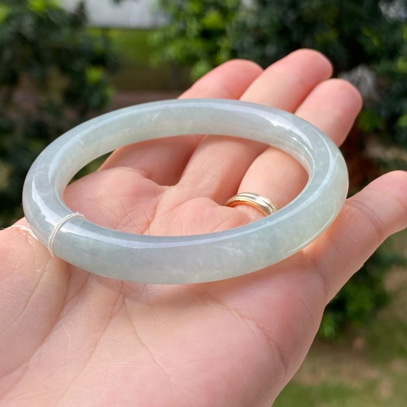 jade bangle bracelet