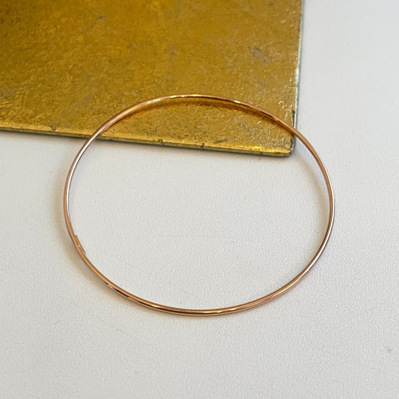 thin gold bangle bracelet