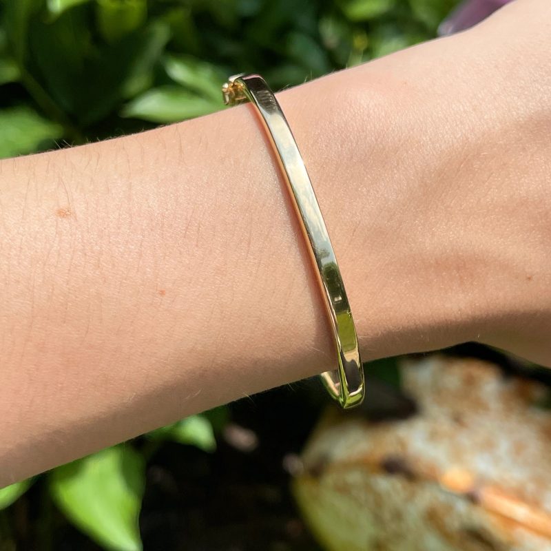 solid gold bangle