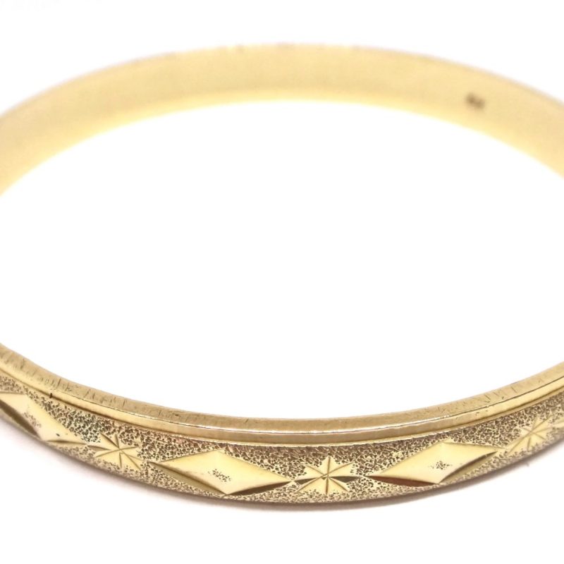 solid 9ct gold bangle